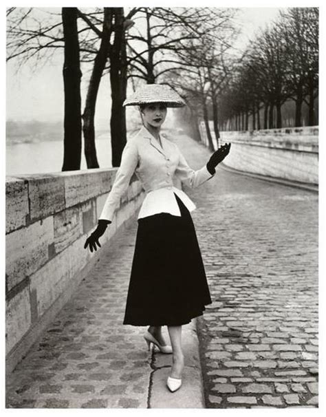 dior new look influences|christian Dior 1947 fashion style.